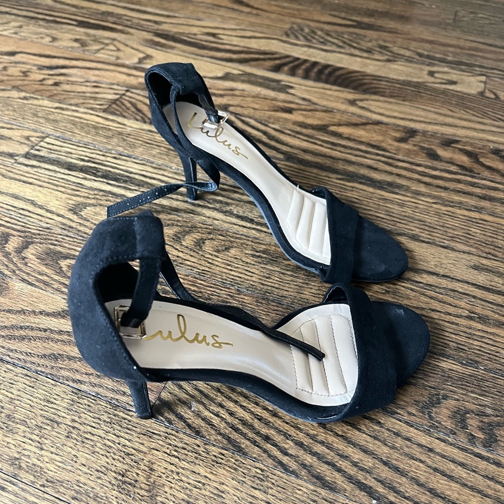 Lulu's Black Women's Sandals